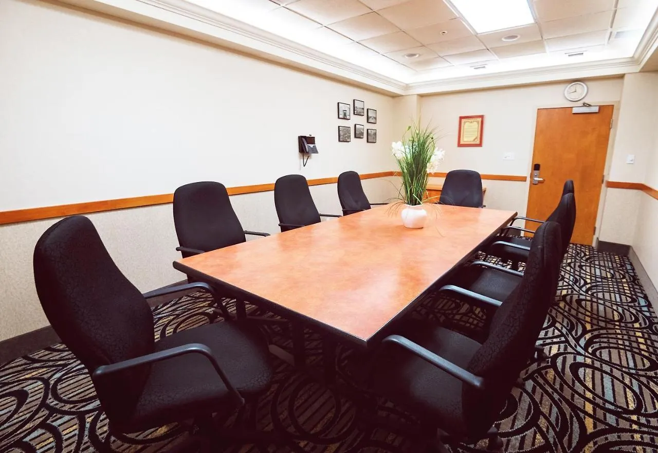 Rosslyn Inn & Suites Edmonton