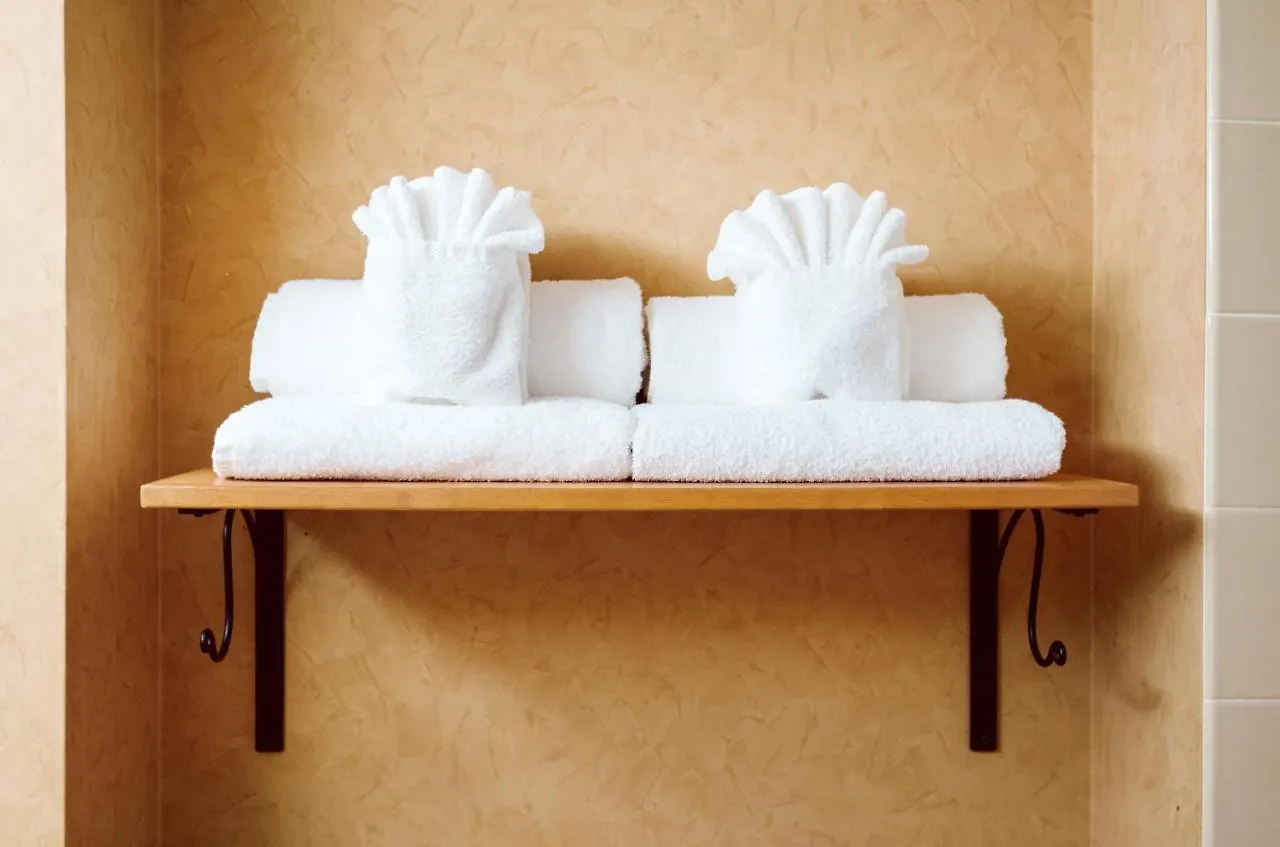 *** Hotel Rosslyn Inn & Suites Edmonton Canada