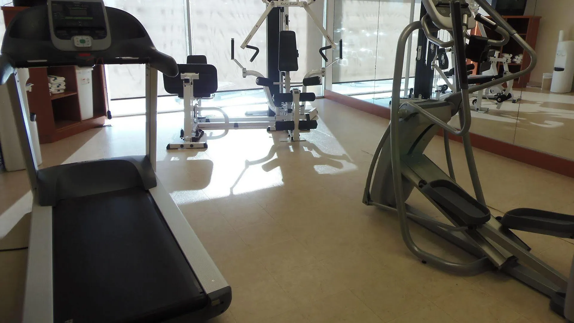 Rosslyn Inn & Suites Edmonton
