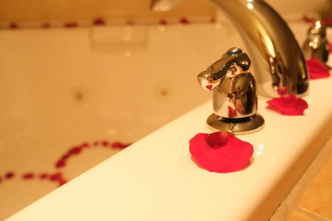 Rosslyn Inn & Suites Edmonton
